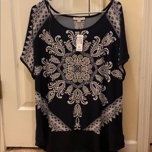 NWT navy and white top